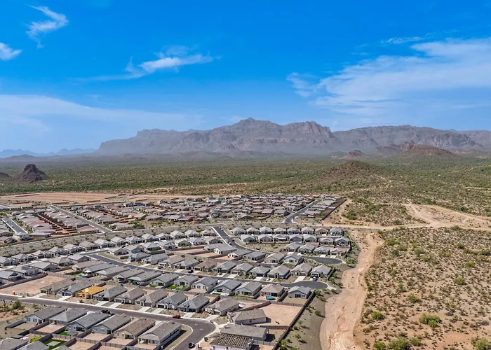 Superstition Mtn Views: Seasonal Golf Getaway Holiday home