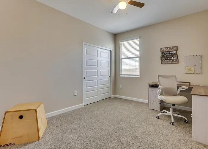 Superstition Mtn Views: Seasonal Golf Getaway Holiday home